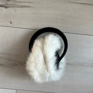 Ear warmers